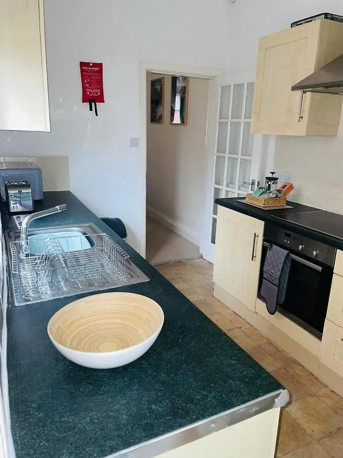Selston House, 3 Bedroom Cosy Cottage Home For Up To 6 Guests, Cul-De-Sac On Private Road Nottingham 0*,